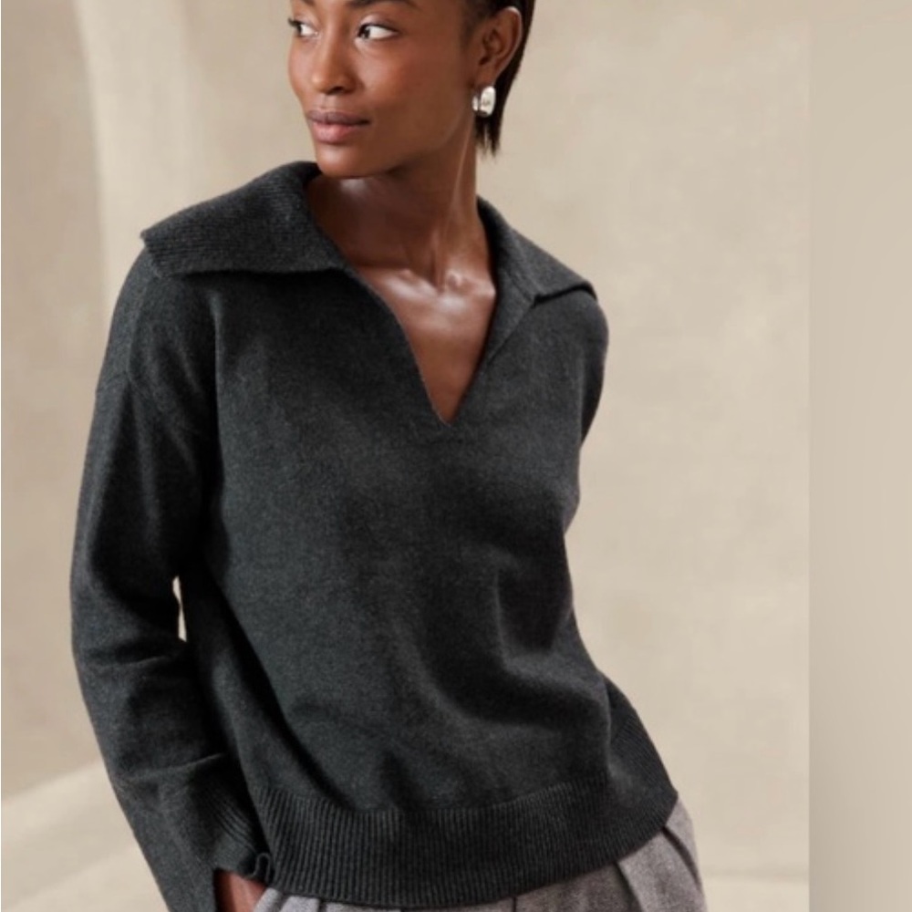 Banana Republic Collared Knit Sweater Dark Grey M